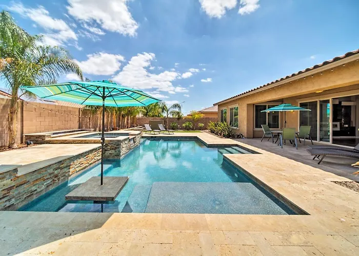 Hot Tub & Putting Green: In Holiday home