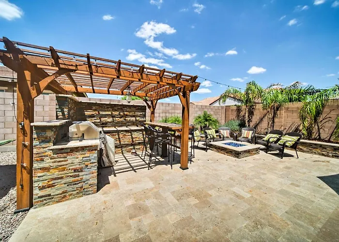 Hot Tub & Putting Green: In *